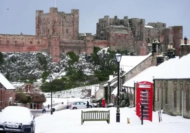 Бурята „Горети връхлита Великобритания със сняг и студ