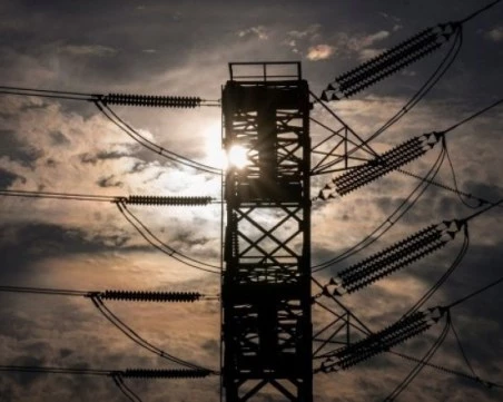 Възстановиха тока в Берлин след мащабното прекъсване, предизвикано от пожар