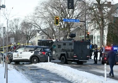 Служител на имиграционните власти в САЩ застреля жена в автомобила ѝ