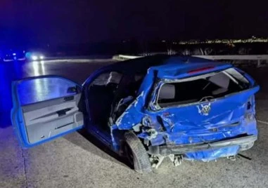 Жена без книжка помете две коли на пътя между София