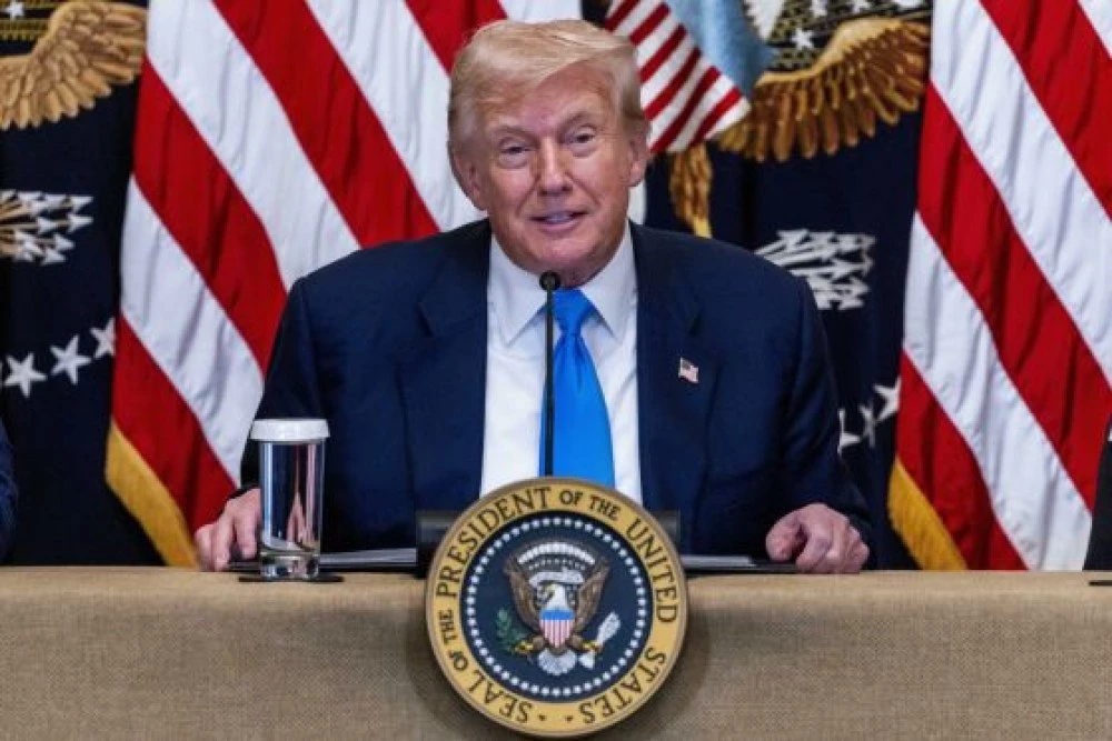 Сенатът приема резолюция за ограничаване на военните правомощия на Тръмп