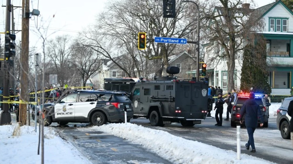 Служител на имиграционните власти в САЩ застреля жена в автомобила ѝ