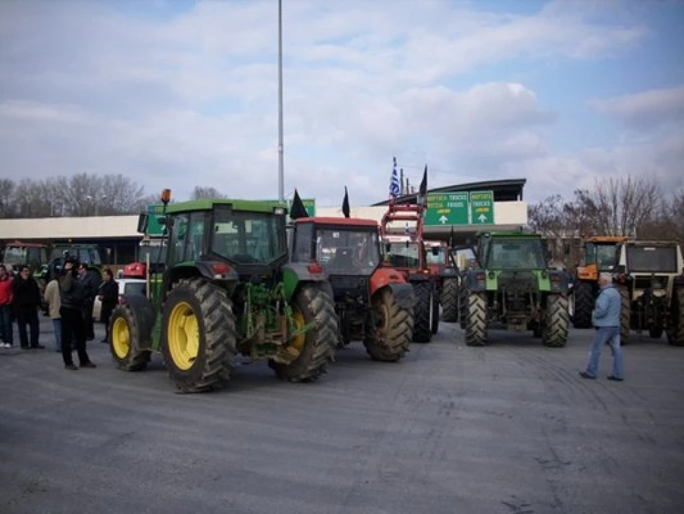 Затвориха Кулата-Промахон и за леки коли