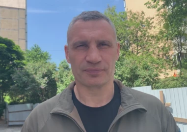 Кличко: Всеки, който има възможност да напусне Киев, да го направи