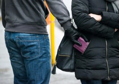 Спипаха джебчия, откраднал преди Нова година портфейла на пловдивчанка