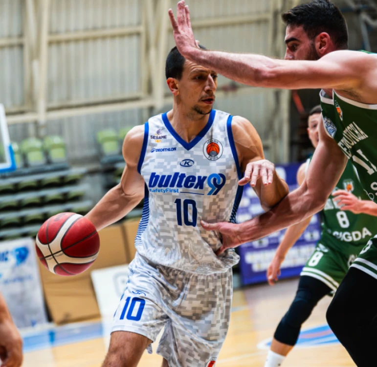 Академик с първа серия от мачовете с Ботев Враца през януари