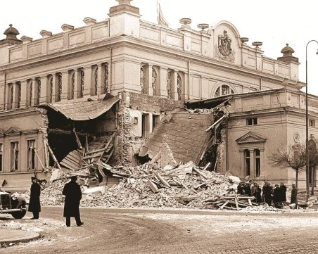 На този ден: Най-тежките бомбардировки над София