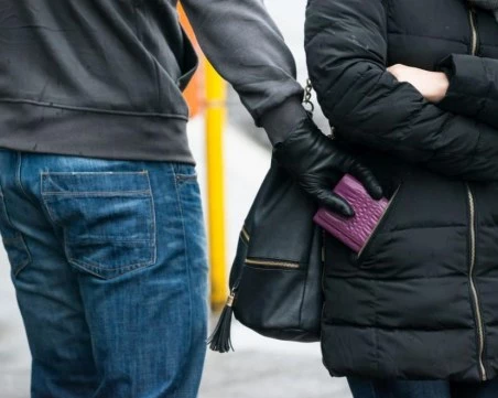 Спипаха джебчия, откраднал преди Нова година портфейла на пловдивчанка