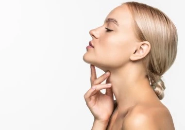 Често мислим че грижата за кожата се свежда само до