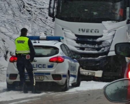 Верижна катастрофа на прохода 