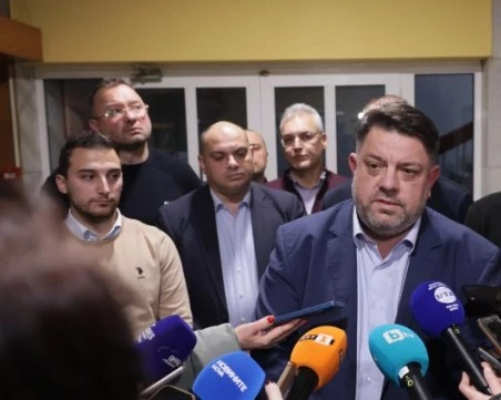 Зафиров: Нямам намерение да подам оставка, времето за конгрес е след изборите