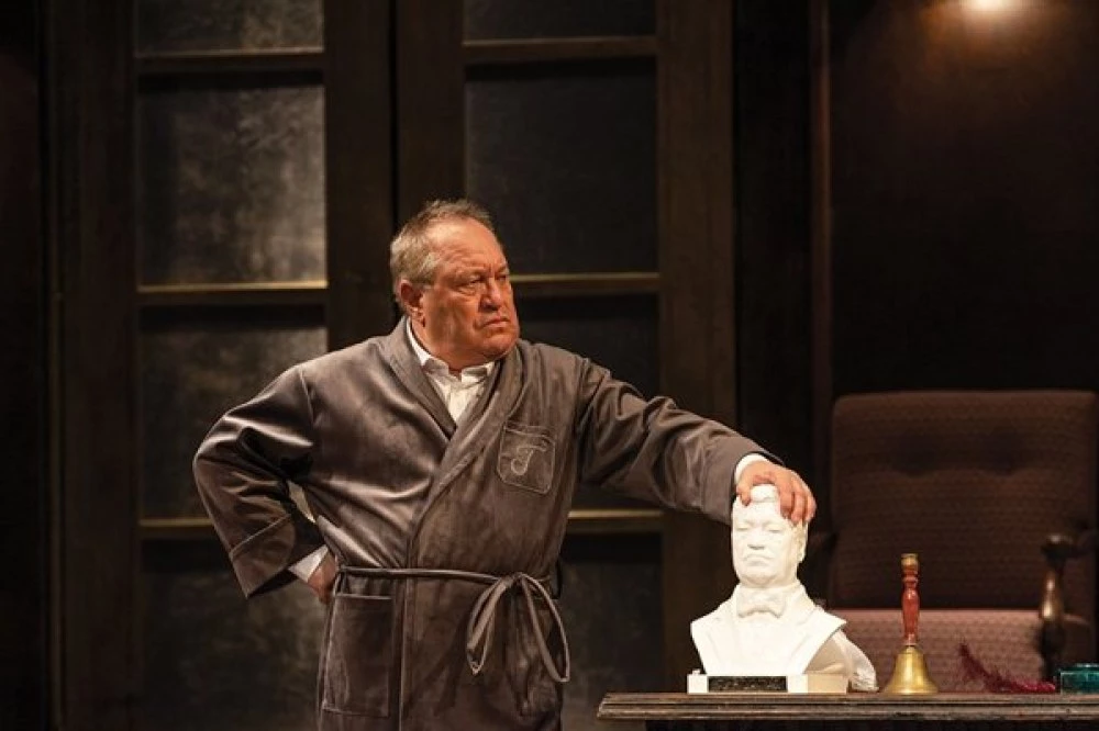 Георги Мамалев: Министър Бачев вече не е част от артистичната гилдия