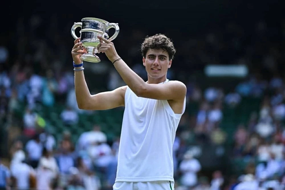 Иван Иванов е 