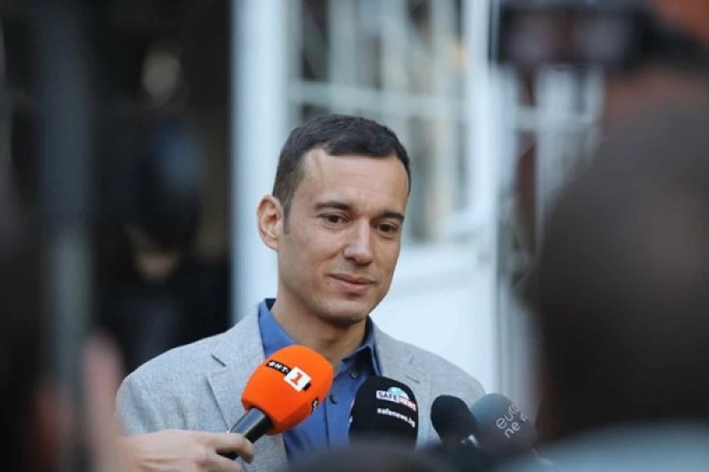 Васил Терзиев не смята, че доверието към него да спада заради кризата с боклука