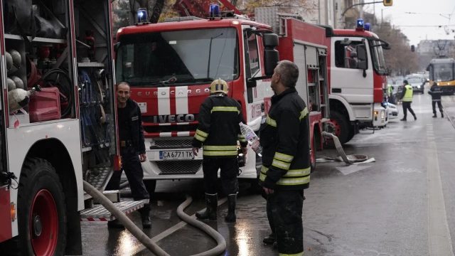 Мъж и жена загинаха при пожар в къща в Габрово