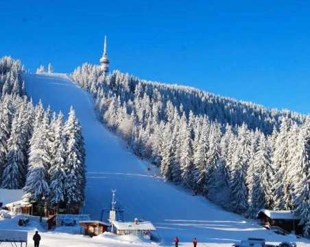 Разследват украинец, блъснал със ските си македонец на писта в Пампорово