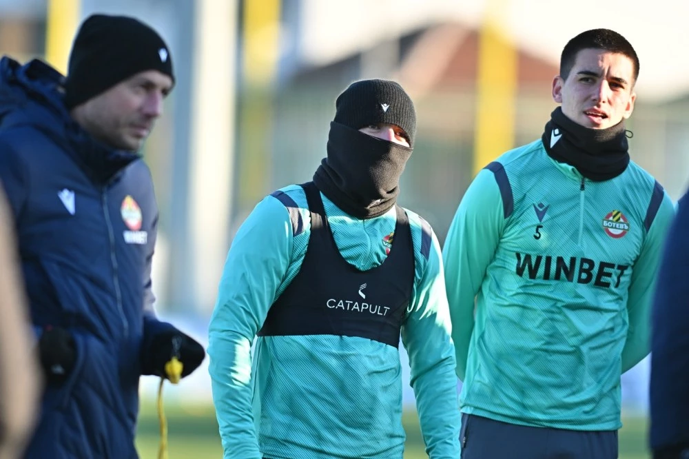 Ботев поднови тренировки