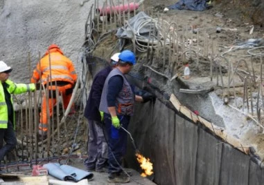 Може ли недостигът на работна сила в България да бъде