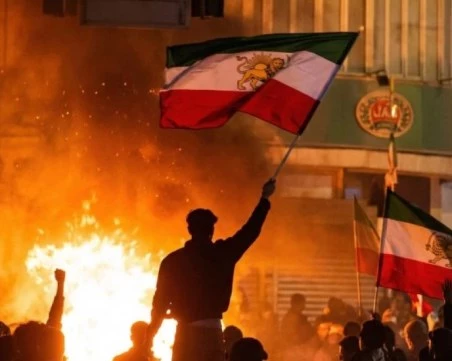 Иран: Спряхме интернета поради терористични операции, ръководени от чужбина