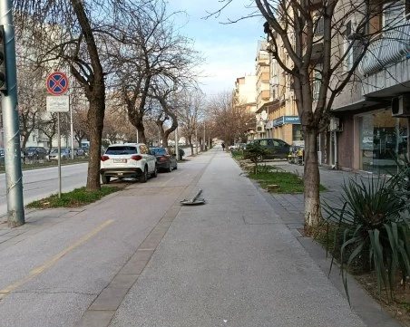 Пътен знак в Кючука имаше съдбата на ваденка – пречи на шофьорите?