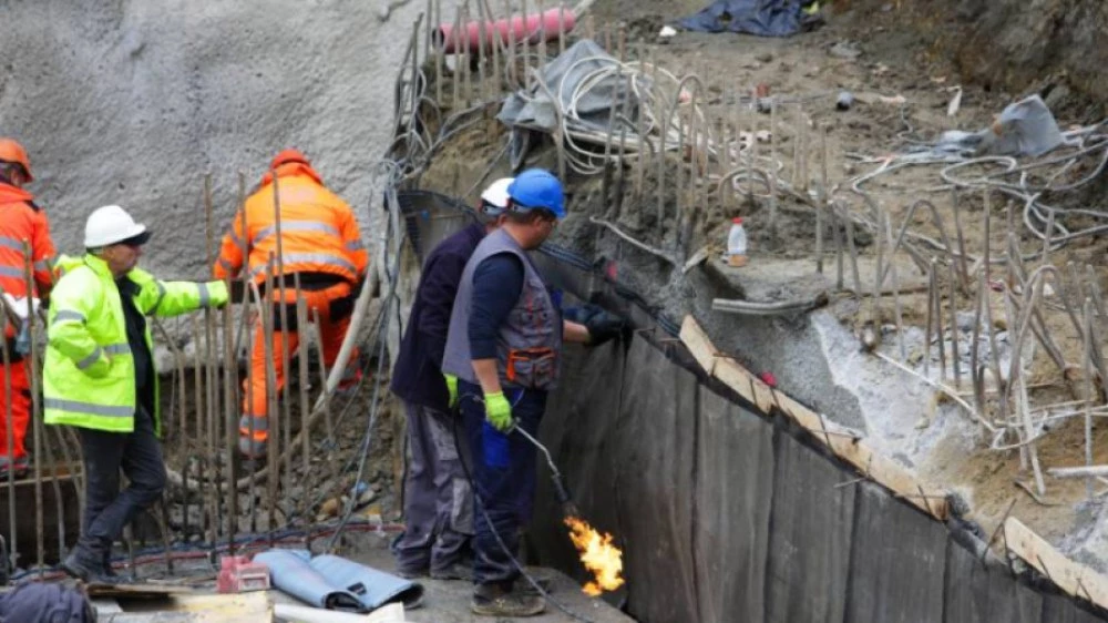 Евтин труд или грешна рецепта: решава ли вносът на работници кризата на пазара на труда