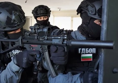 ГДБОП арестува мъж, разпространявал порно с непълнолетни