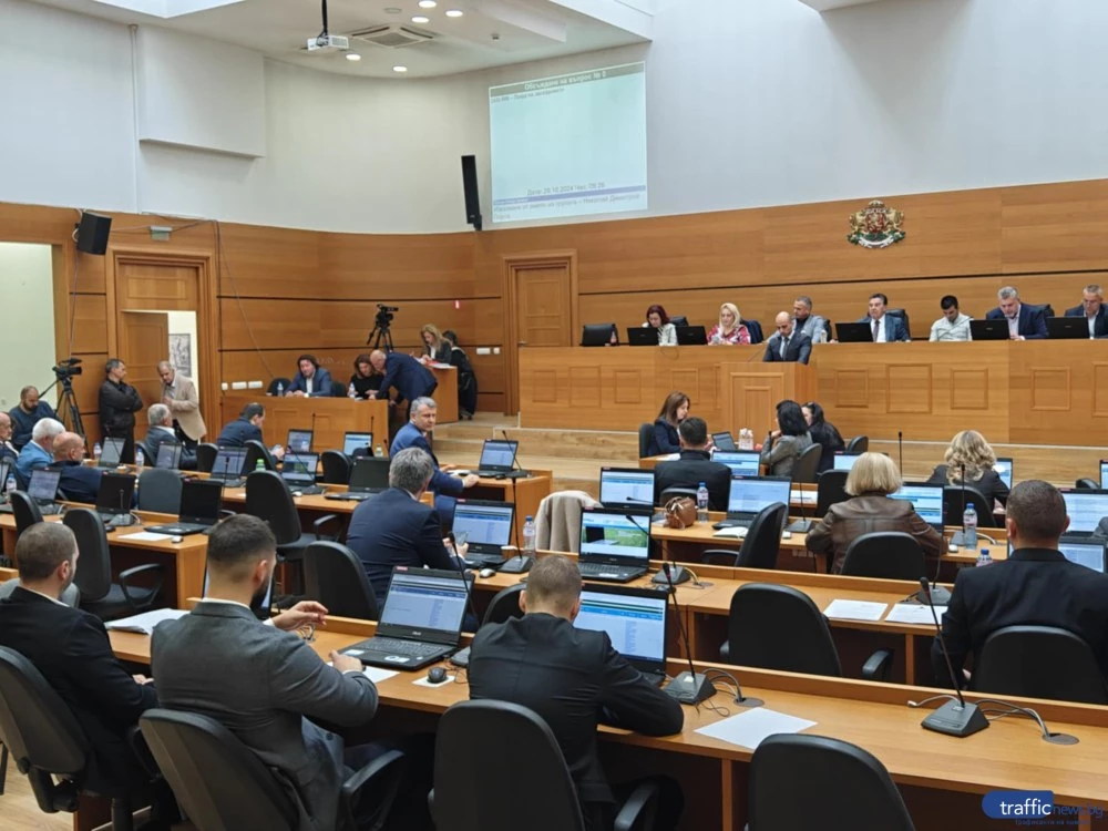 Свалят цената на билета в автобусите в Пловдив, чакат и продажба на 190 общински апартамента