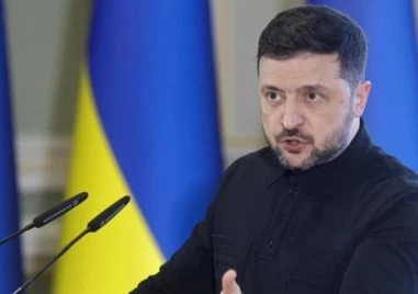 Украинският президент Володимир Зеленски обяви че ще бъде въведено извънредно
