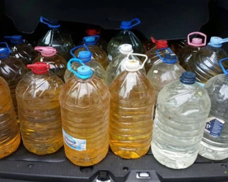 Хванаха над 200 литра алкохол без бандерол в магазин в Пазарджишко