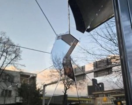 Осем дни арест получи мъжът, заподозрян в нападението над българското посолство в Скопие