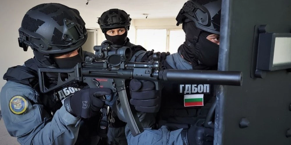 ГДБОП арестува мъж, разпространявал порно с непълнолетни