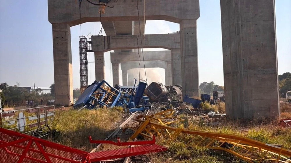 Най-малко 22 души са загинали, а 79 са ранени, след