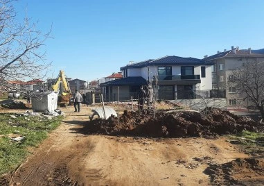 Трети ден екипи на ВиК Асеновград работят по отстраняването на