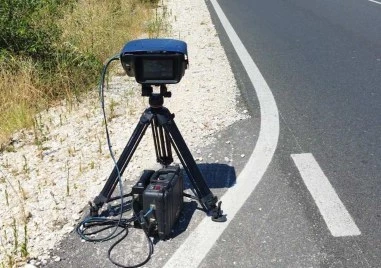 Засякоха джигит с БМВ да минава с близо 120 км/ч в пловдивско село