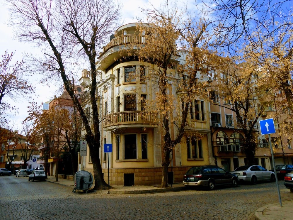 Предимно облачно ще е днес в Пловдив. Сутрешните температури са