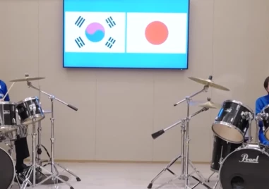 Лидерите на Япония и Южна Корея започнаха официалните си разговори