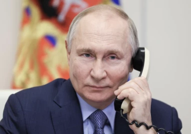 Руският президент Владимир Путин обсъди в телефонен разговор с премиера