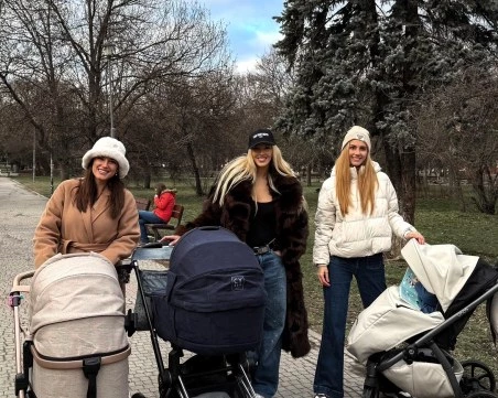 „Горещи мами