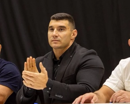 Вълна от подкрепа към Иван Запрянов след оставката – редица клубове застанаха зад него