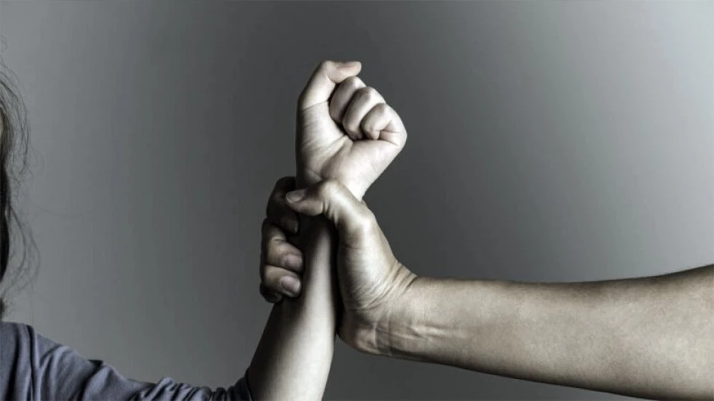 Мъж преби жена си след скандал в Пазарджишко