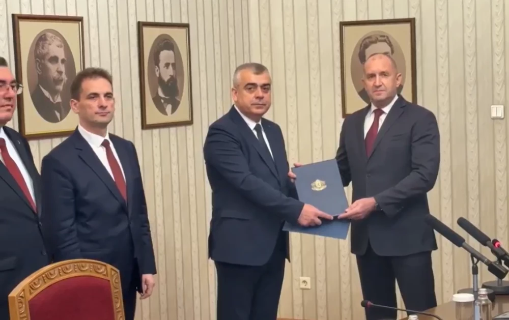 Отиваме на избори! АПС върна неизпълнен проучвателния мандат на Румен Радев