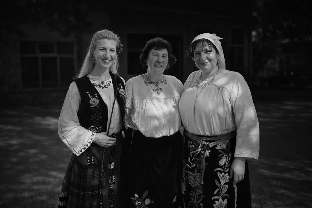 Цяло село скърби за жертвите на пожара в столичния квартал 