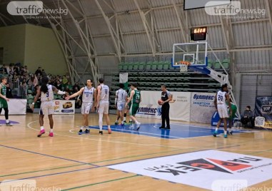 Академик не остави никакви шансове на Шумен