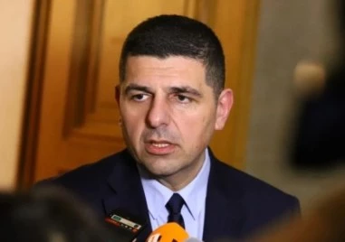 Ние настояваме за 100 машинно гласуване и ще продължим да