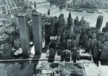 На 18 януари 1964 година започва строителството на Световния търговски център в Ню Йорк  Комплексът