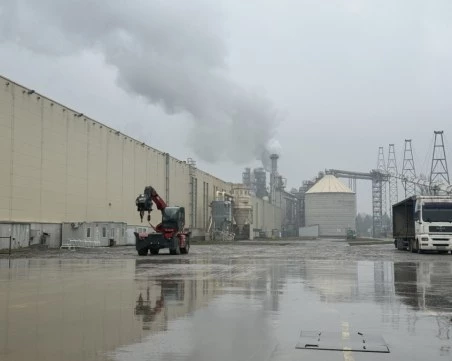 РИОСВ с незабавни действия за спирането на линията за ПДЧ на „Кроношпан”