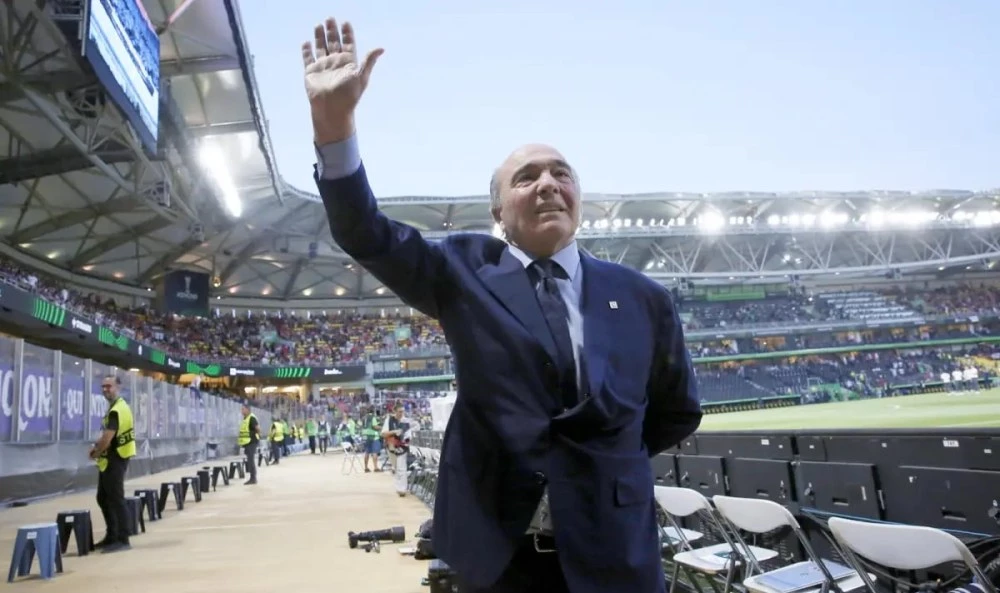 Президентът на Фиорентина Роко Комисо е починал след дълго боледуване,