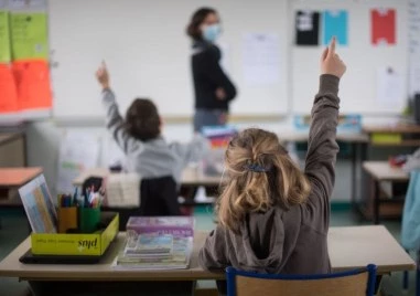 Заради грипа: Синдикат Образование предлага да се удължи междусрочната ваканция