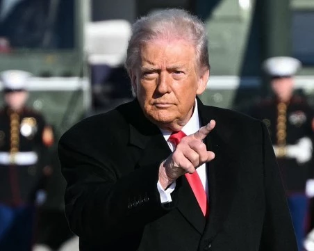 Търговска война: Макрон вади „базуката” срещу Тръмп