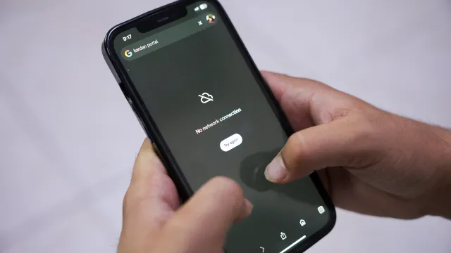 Част от интернет достъпа в Иран беше възстановен 238 часа, след